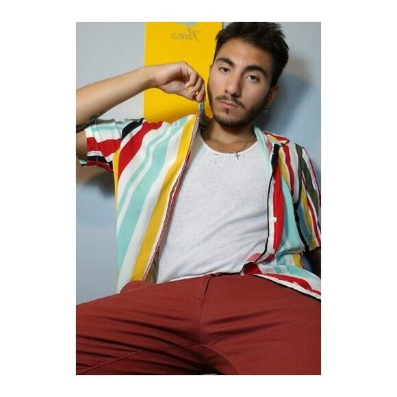 Denim & Flower button down Size XL - Picture 7 of 7